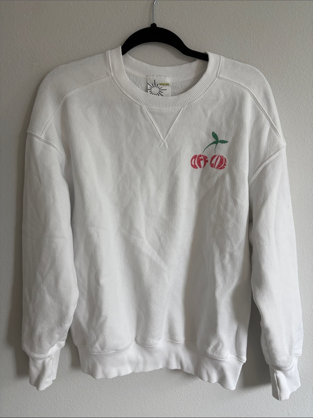 Offline by aerie Oversized White Crewneck Sweatshirt with Cherry logo, size XS